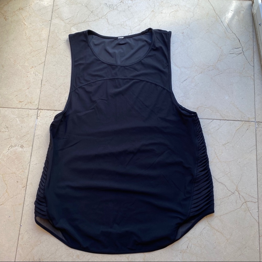 Black Lululemon athletic tank